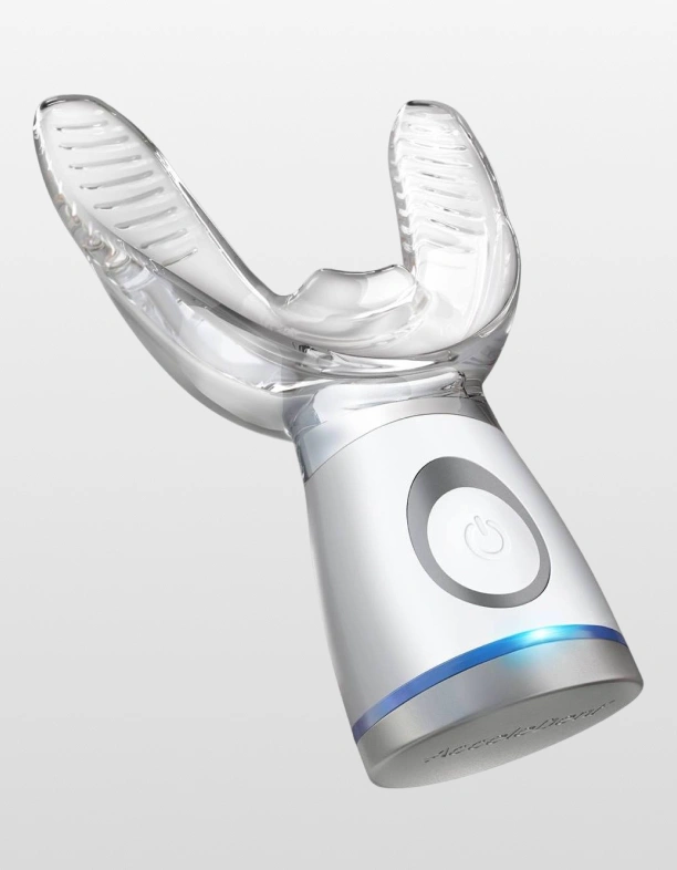 Whitening mouth tray device with blue accent band on white background